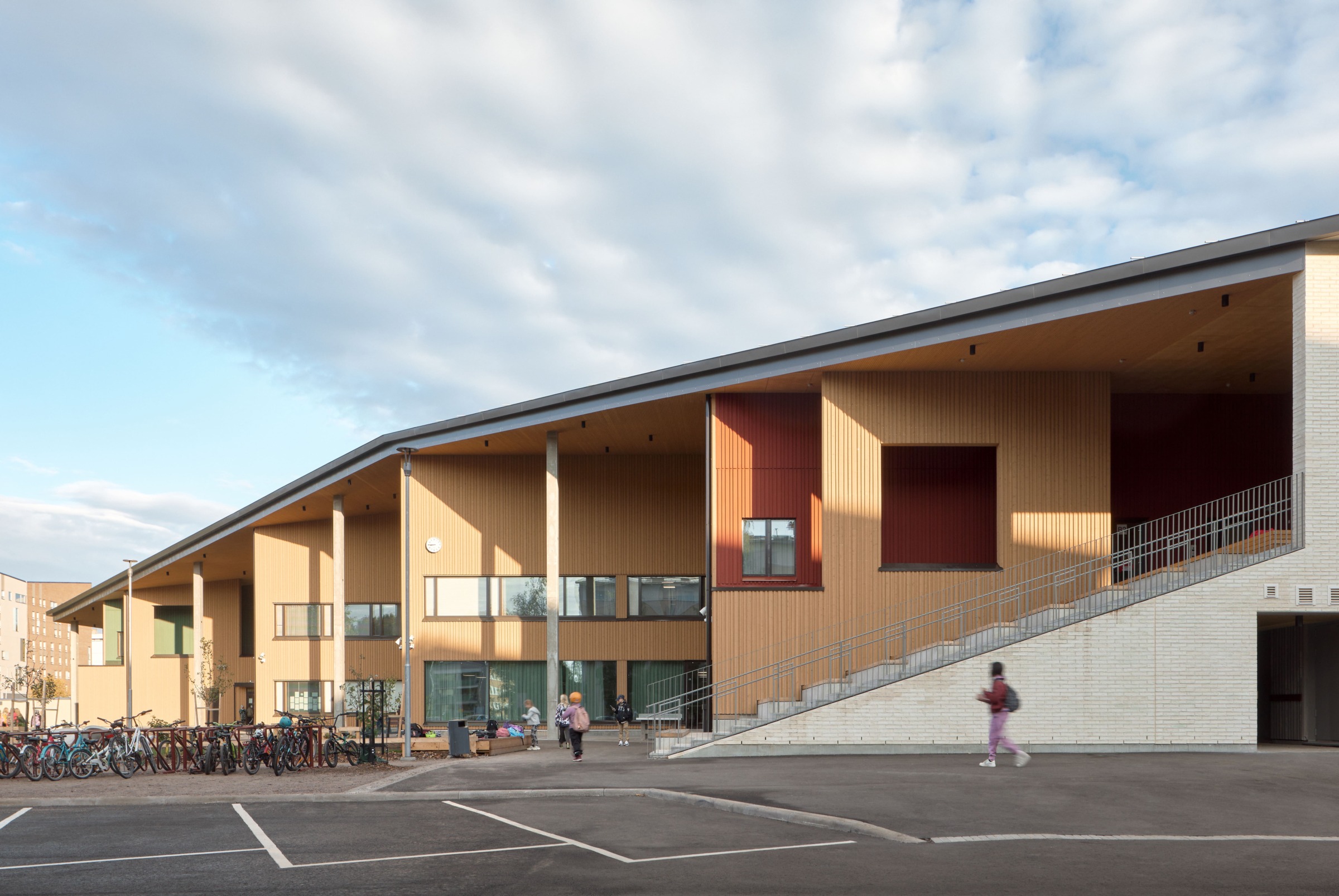 Puotilan ala-asteen koulu, Helsinki